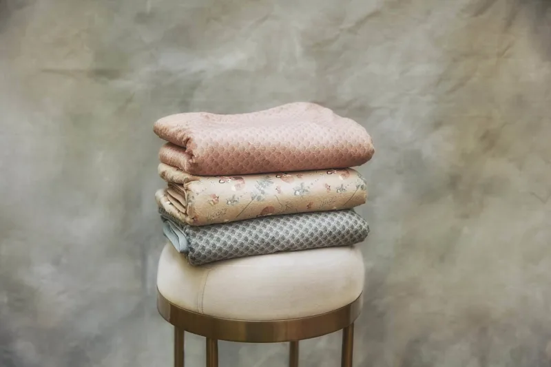 Elodie Details – Kocyk Pearl Velvet – Pink Nouveau