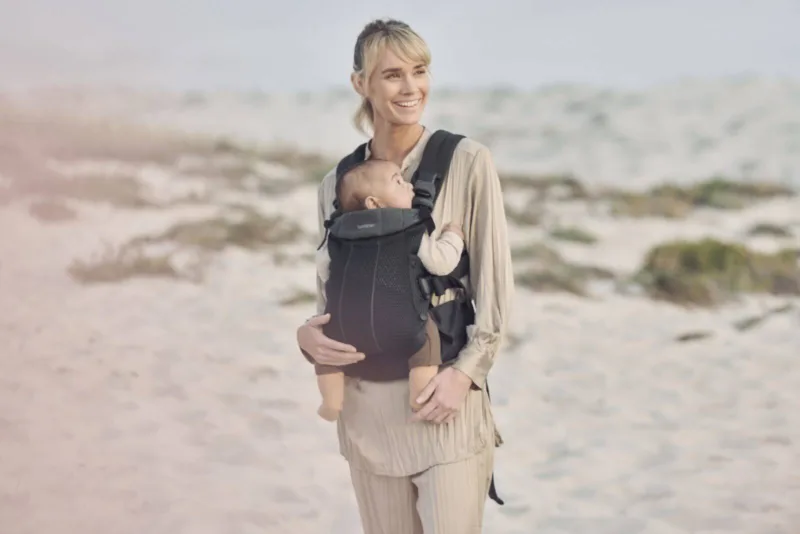 BABYBJORN – nosidełko Harmony 3D Mesh, Czarny
