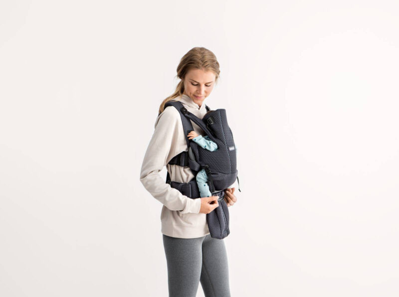 BABYBJORN MOVE 3D Mesh – nosidełko, Antracyt