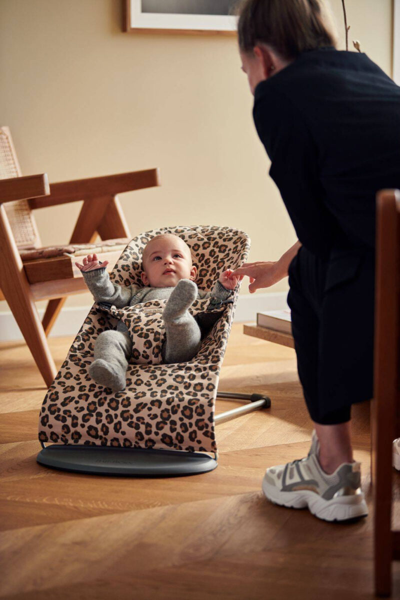 BABYBJORN – leżaczek BLISS COTTON, Beż/Leopard