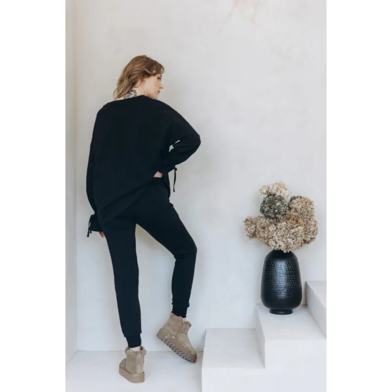 Bluza z troczkami – czarna