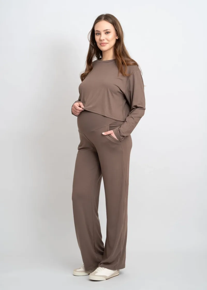 Pudełkowa bluzka z długim rękawem Cool Mama – kakaowa S