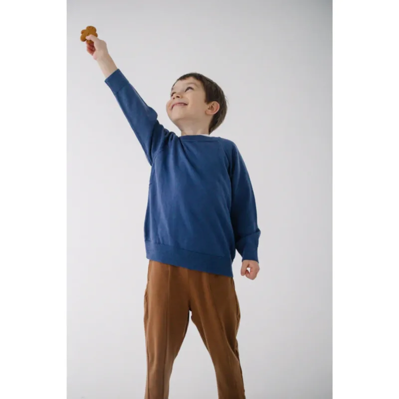 Sweter merino Hug hunter Gang Tales – Blueberry