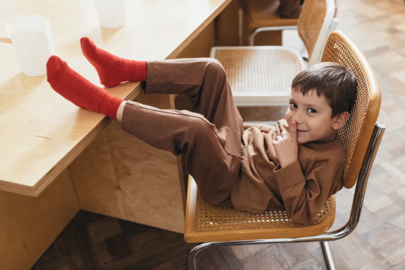 Sweter merino Hug hunter Gang Tales – Caramel