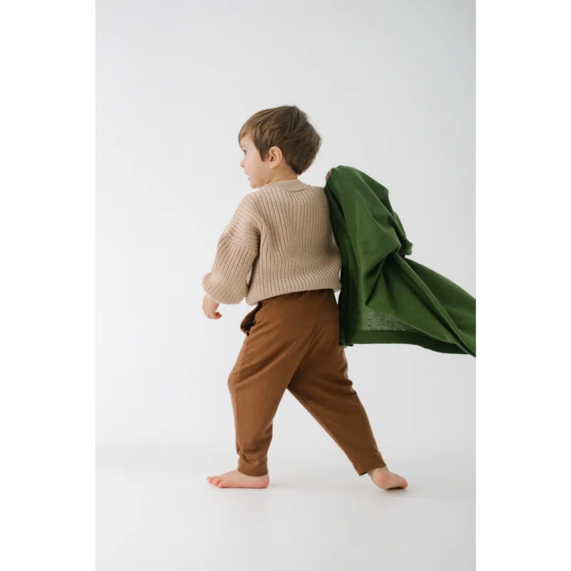 Sweter Give me a break Gang Tales – Almond Milk