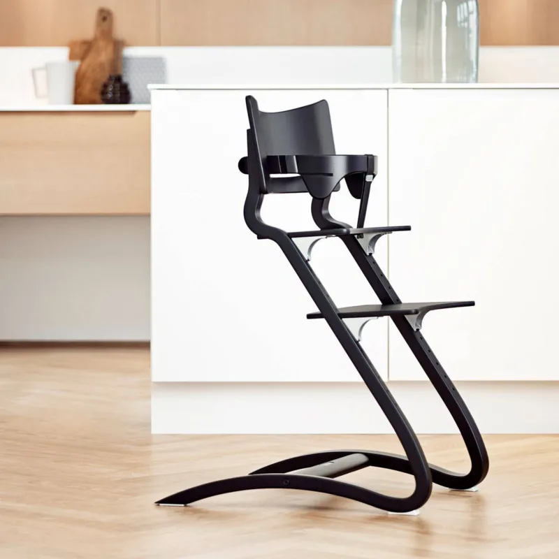 LEANDER – krzesełko do karmienia CLASSIC™, czarne