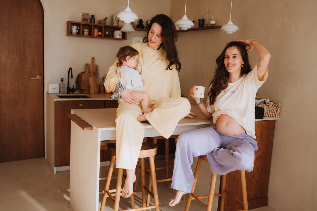 Spodnie z szeroką nogawką – bananowe