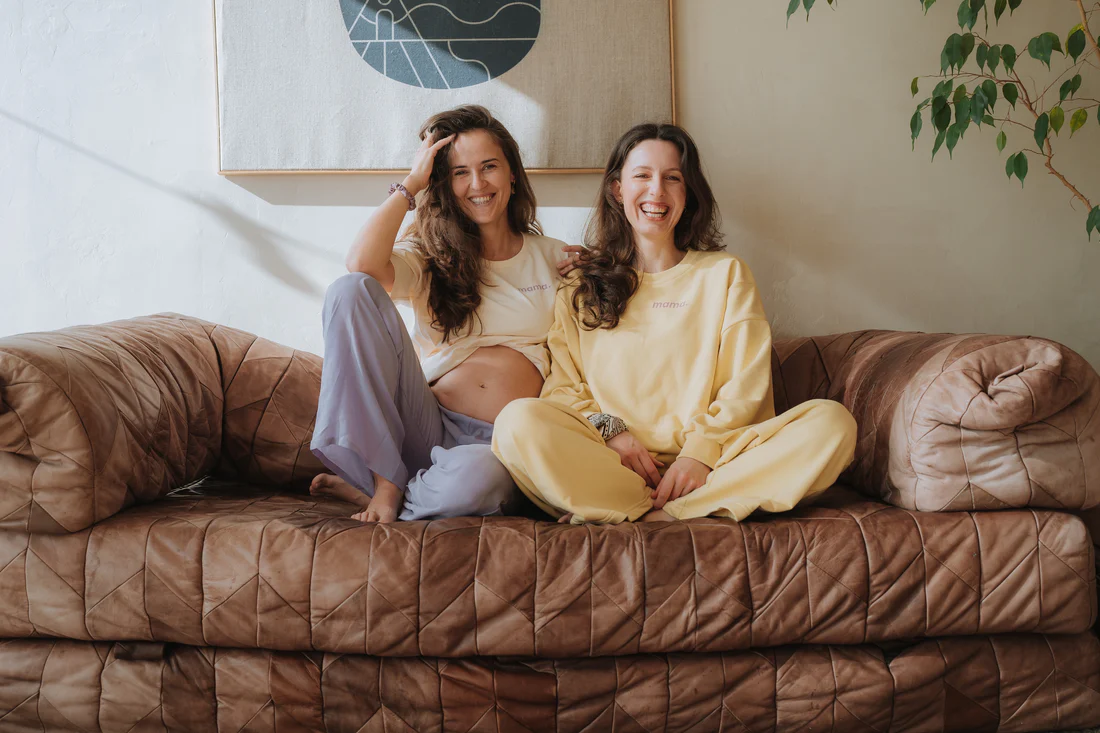 Spodnie z szeroką nogawką – bananowe